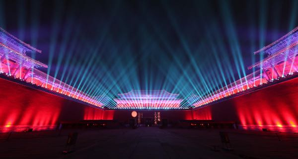 午门雁翅楼“紫禁城上元之夜”灯效