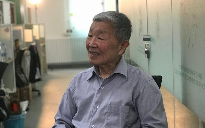 　　中医科学院首席研究员、青蒿素研究中心学术委员会主任委员姜廷良 。新京报记者 侯少卿 摄