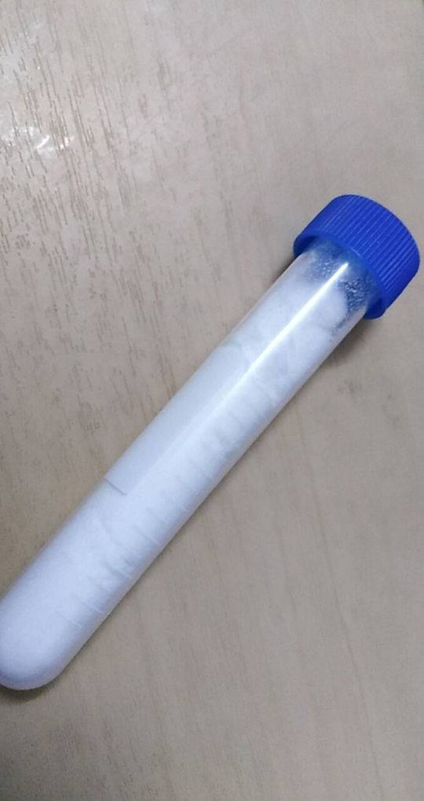 　异烟肼粉末试剂样品 本文图均为 封面新闻 图