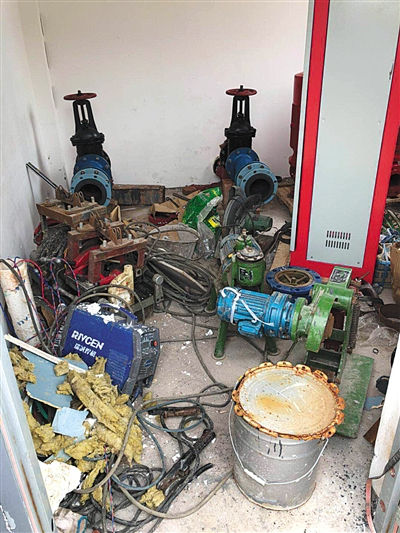 泵房里的消防泵并未安装。新京报记者 王翀鹏程 摄