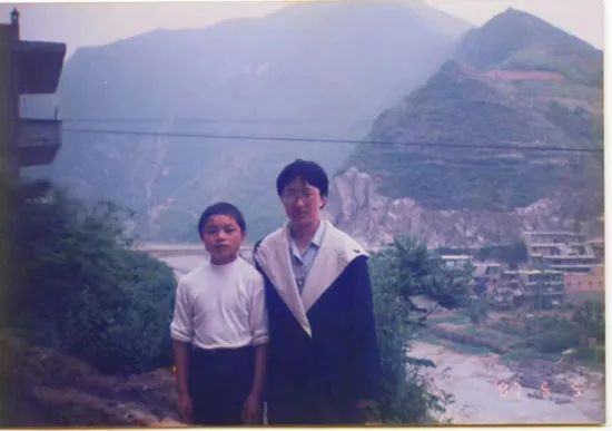  李静芝去鹤壁寻亲留影。