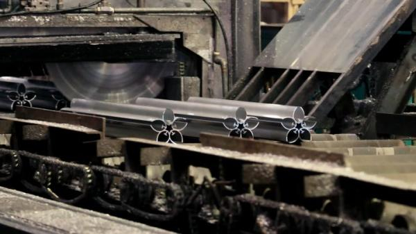 东京奥运会火炬生产线