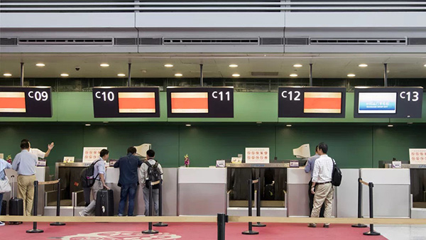 机场行李托运处