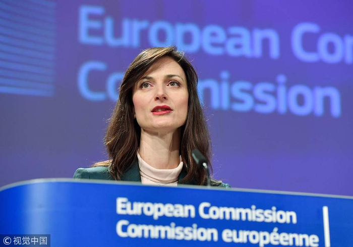 玛利亚·加布里埃尔解读人工智能道德准则 图自视觉中国