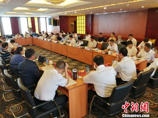 图为研讨会现场。　贾新星　摄
