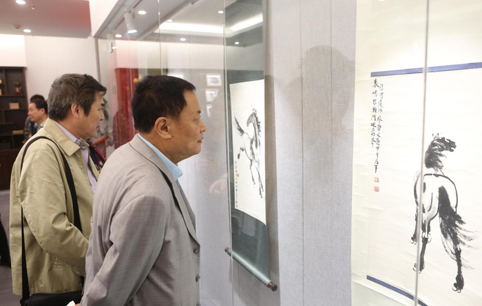 全国首个徐悲鸿艺术空间落户新街口,可零距离欣赏大师真迹_手机新浪网