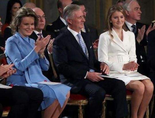 ▲伊丽莎白公主与国王菲利普和王后玛蒂尔德（图源：路透社）