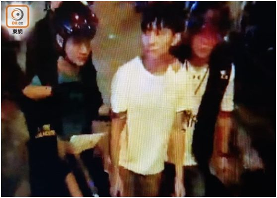  香港浸会大学学生会会长方仲贤被警方拘捕。图源：“东网”