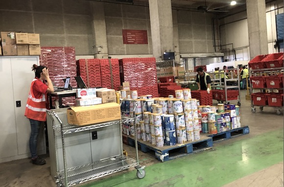 Redmart仓库一角