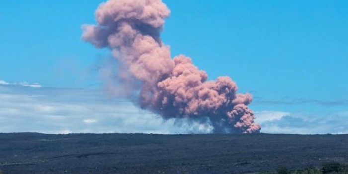 美夏威夷群岛地震引起火山爆发,万人紧急疏散
