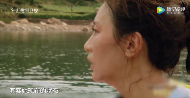 贾静雯