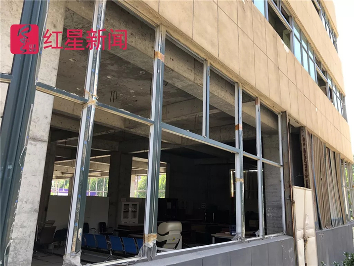  ▲沭阳县第二人民医院部分楼房还未装修。