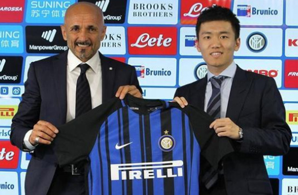 张康阳在上赛季聘请斯帕莱蒂时就已经起到了拍板定夺的作用。