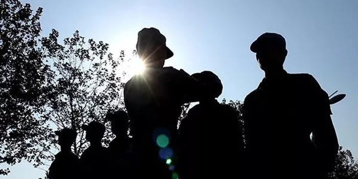 老兵,这里的每一张剪影都有你的影子!