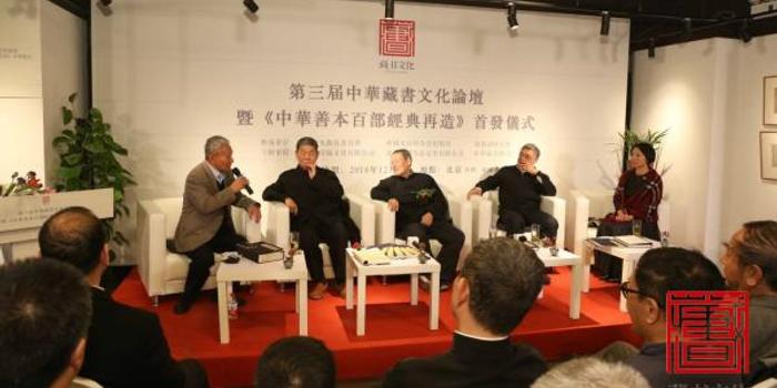 玩家可以根据自己的喜好和需求选择不同的私服版本