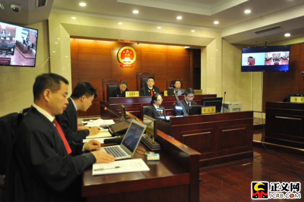  庭审现场。曹璐 摄