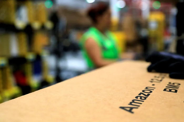 ▲资料图片：亚马逊公司物流仓库（新华社/路透）