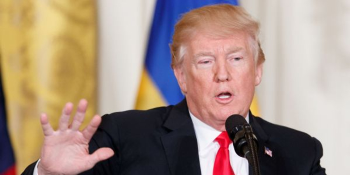 欧盟愤怒回应美国贸易威胁 英媒:或引发贸易战