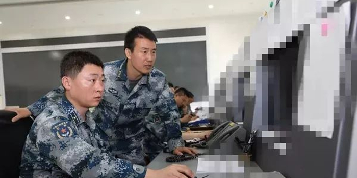 川航3U8633备降背后:空军紧急清理空域 叫停十