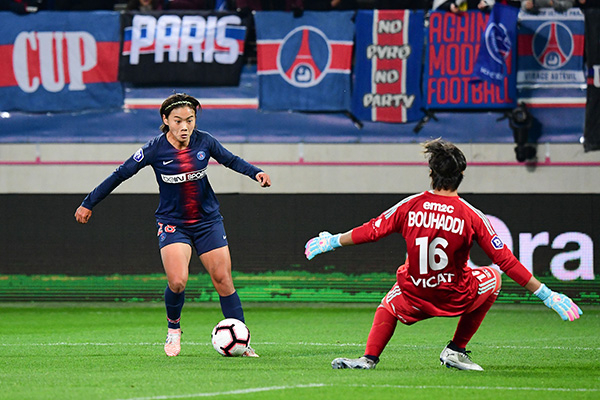 2018年11月18日，巴黎圣日耳曼1-1里昂，王霜破门。&nbsp; 视觉中国 图