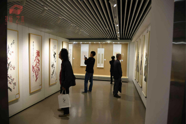 “追踵缶翁”上海吴昌硕艺术研究协会首届会员提名展在北站艺术中心开幕_手机新浪网