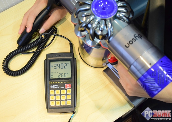 捕捉有害过敏源 戴森手持式吸尘器评测