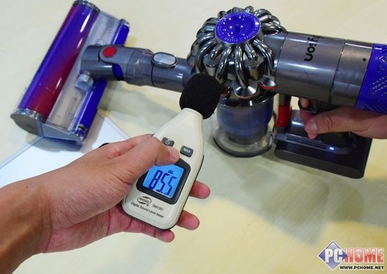 捕捉有害过敏源 戴森手持式吸尘器评测