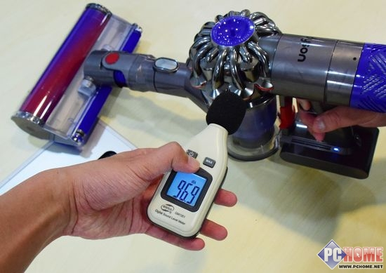 捕捉有害过敏源 戴森手持式吸尘器评测