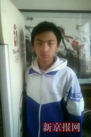 离家出走的15岁男孩刘瑞龙。家属供图