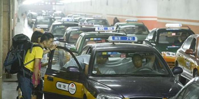 北京的哥年变迁 关于车与钱还有未来 手机新浪网