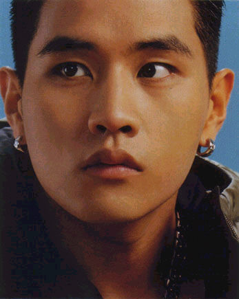 美籍韩裔歌手兼演员刘承俊。