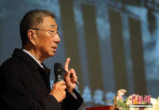  资料图：诺贝尔物理学奖得主丁肇中作演讲。 泱波 摄