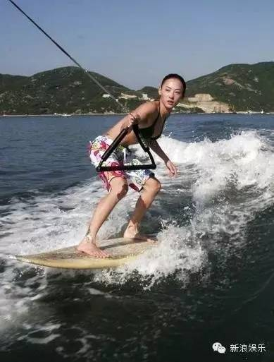 没事还会去溜冰