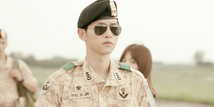 韩国 欧巴 为何不爱 太阳的后裔 军旅描写太浮夸 手机新浪网