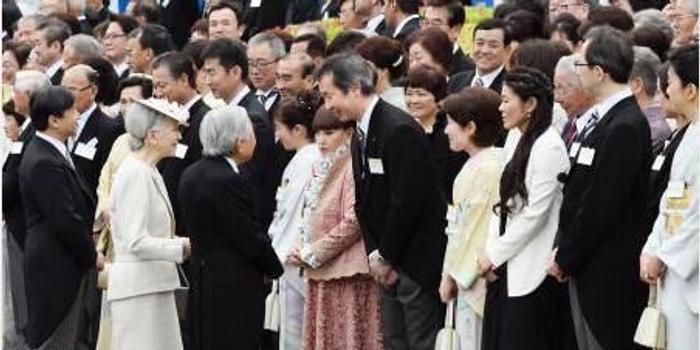 日本天皇夫妇主办春季园游会询问熊本地震灾情 手机新浪网