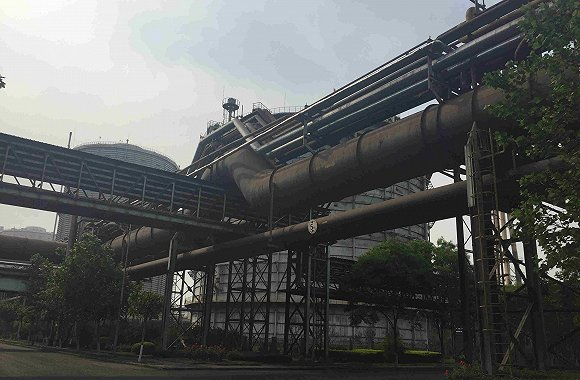 天津钢铁集团一角。摄影：熊少翀