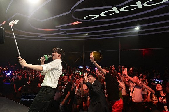 杨洋在活动现场