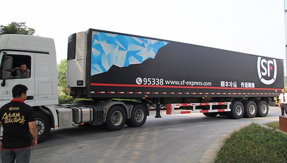 顺丰投入的冷运车