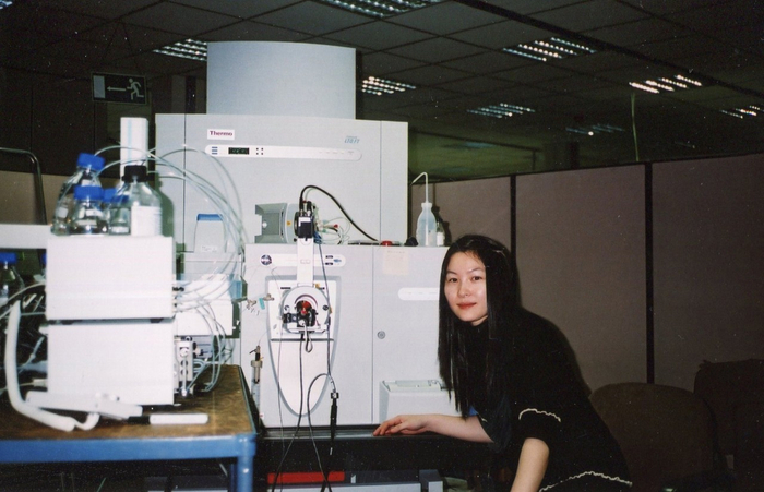 爱飙车的非典型女科学家黄超兰:像玩车一样玩质谱 | 女科学家去哪儿了