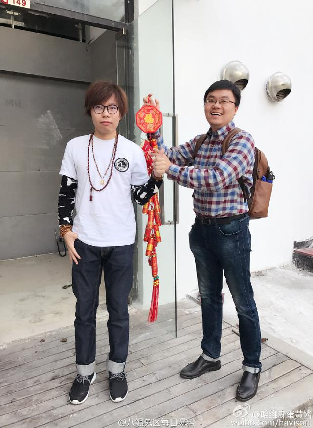 TFboys前经纪人黄锐离职,网友:你走了,千玺会好过么?