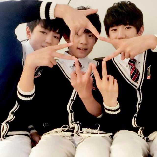 TFboys前经纪人黄锐离职,网友:你走了,千玺会好过么?