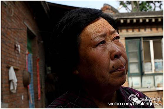 获知这一无罪判决后，聂树斌的母亲。