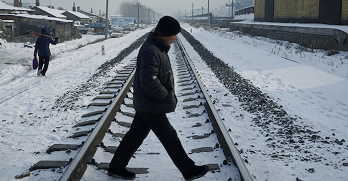 鸡西滴道区一条运煤的铁轨。摄影：孙俊彬。