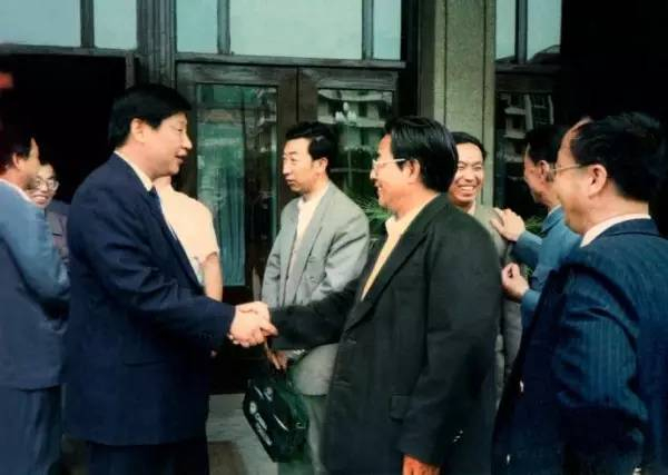 1992年，习近平与曹谷溪在延安重逢