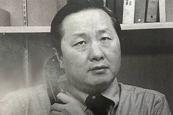 德仪工作的张忠谋