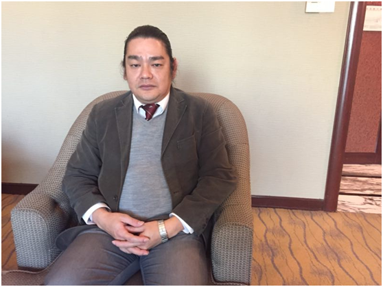 “琉球民族独立综合研究学会”发起人之一、冲绳国际大学经济学部教授友知政树