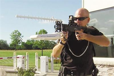 DroneDefender狙击枪可以直接切断无人机信号