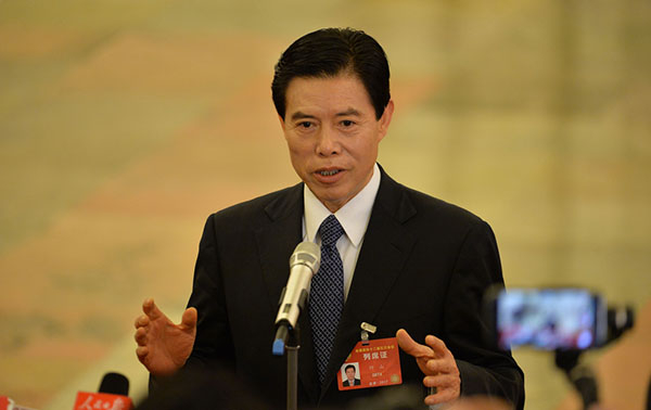 3月3日，北京，商务部部长钟山在“部长通道”接受采访。 &nbsp;视觉中国 图