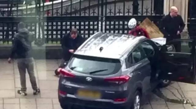 ▲图为凶徒驾驶的汽车