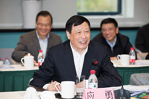 上海市委副书记、市长应勇5日下午调研上海国际旅游度假区。本文图片均来自 张春海 摄